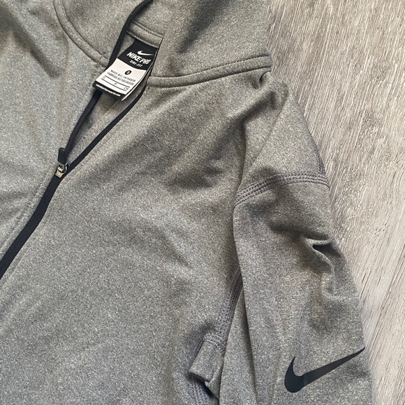 Nike Pro Dri Fit Quarter Zip - Picture 2 of 3